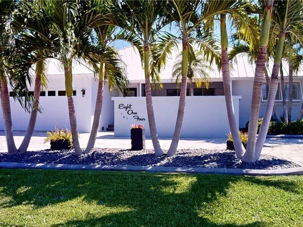 814 El Dorado Pkwy E, Cape Coral, FL 33904