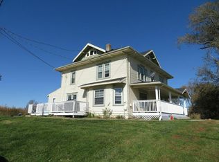17618 480th St, Oakland, IA 51560