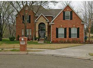 2541 E Hunt Club Ct, Edmond, OK 73034