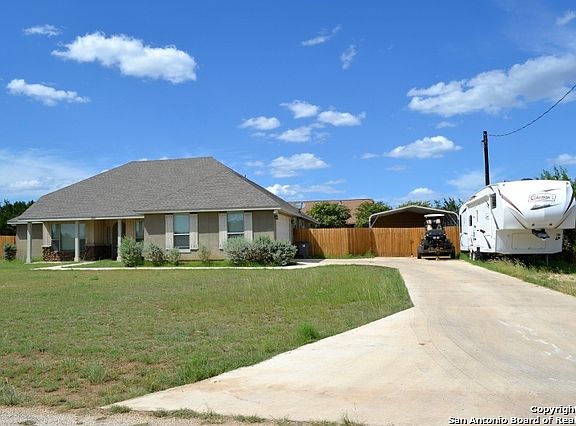 3rd image of 399 Park Dr