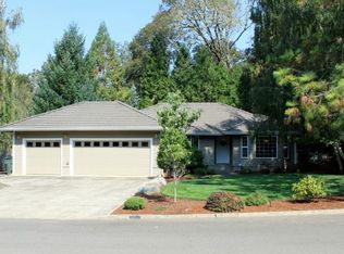 83 N River Dr, Roseburg, OR