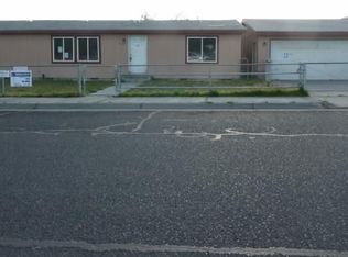 215 NW 12th St, Hermiston, OR 97838