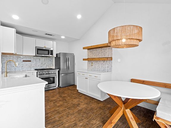 2nd image of 5604 Bonnell Vista St APT 6