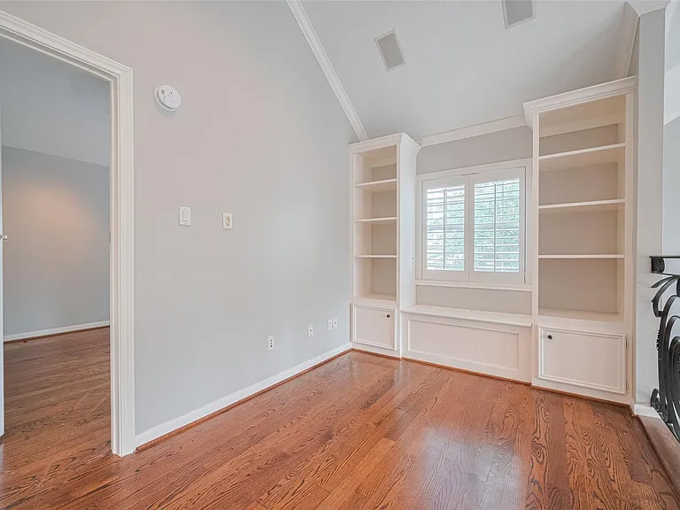 5302 Fayette St — Photo 11