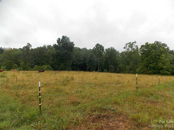4th image of 4846 Pecan Ln
