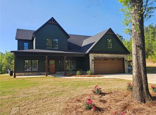 853 Cummings Rd, Smiths Station, AL 36877