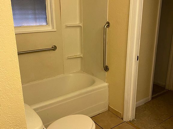3rd image of 2117 15th St