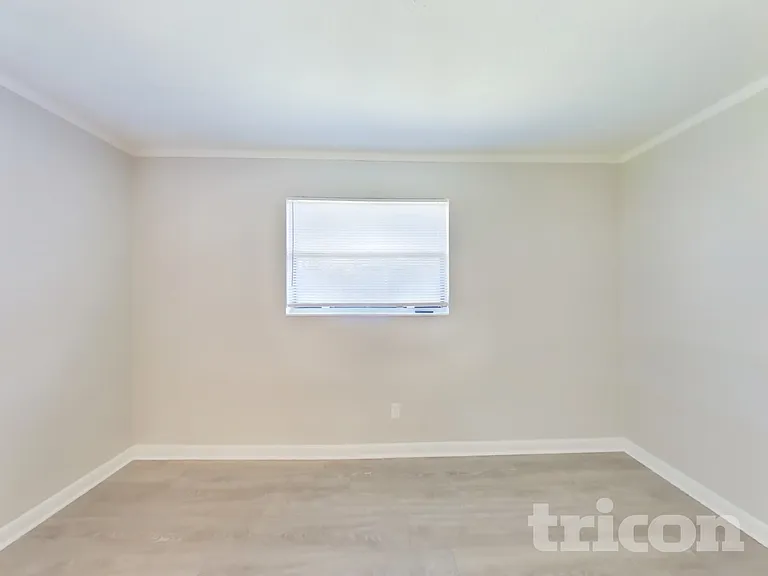 2703 Arlex Dr E — Photo 10