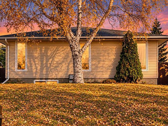 3rd image of 6020 S 18th Ave NE