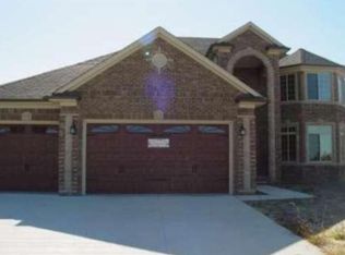 24730 Briar Bay Dr, Macomb, MI 48042