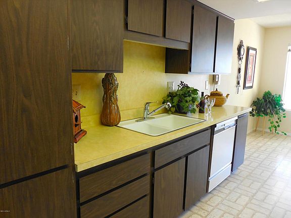 3rd image of 9110 W Glen Canyon Ct