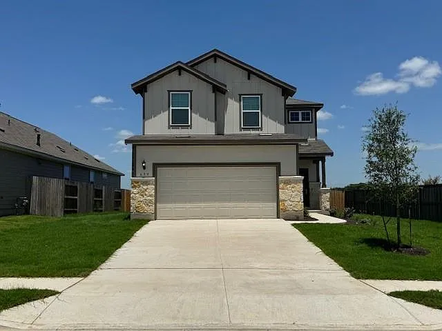 639 Papaya Dr — Photo 1
