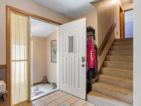 4th image of 603 Dianne Ct