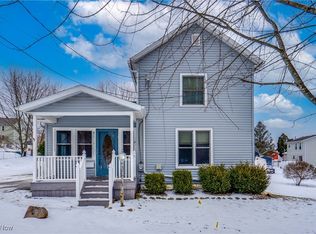 377 Hillsdale Ave, Barberton, OH 44203