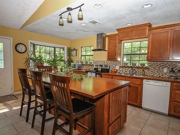 4th image of 506 E Krista Dr