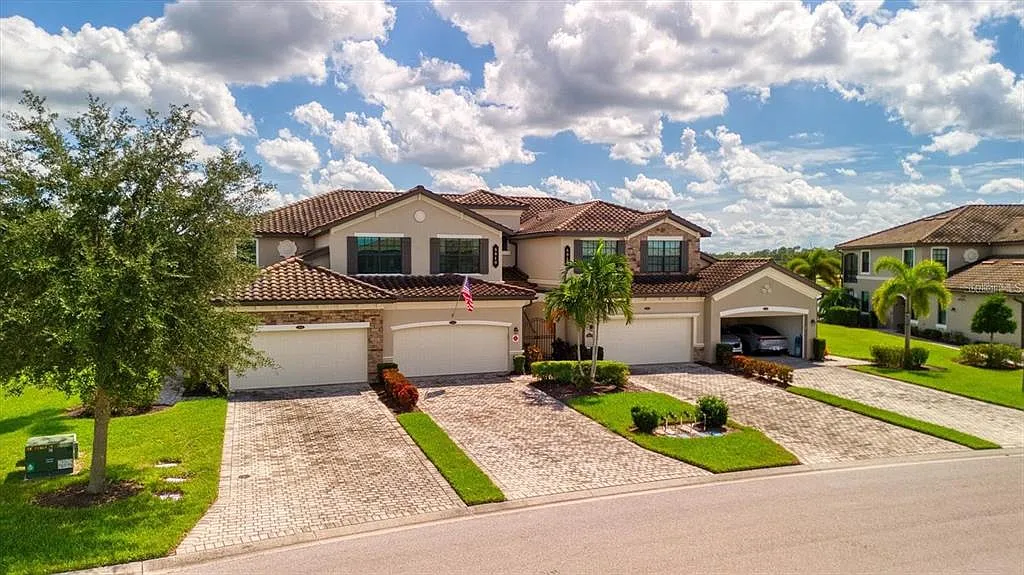 3 bed, 2.0 bath, 1786 sqft, $8,500 — Photo 1