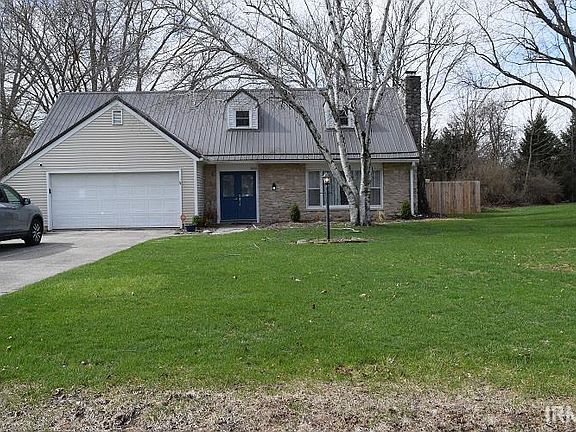 2nd image of 3826 Turf Ln