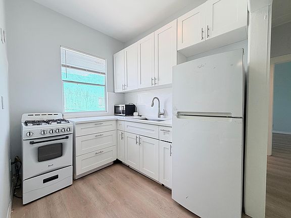 2nd image of 731 Tuscaloosa St #2