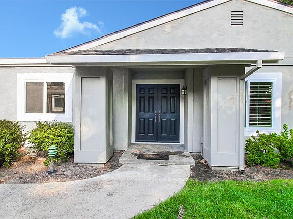 3rd image of 1120 Holly Oak Cir