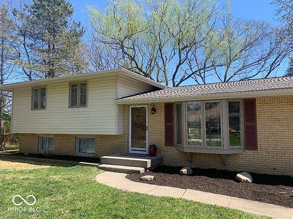 3rd image of 7171 N Orchard Dr