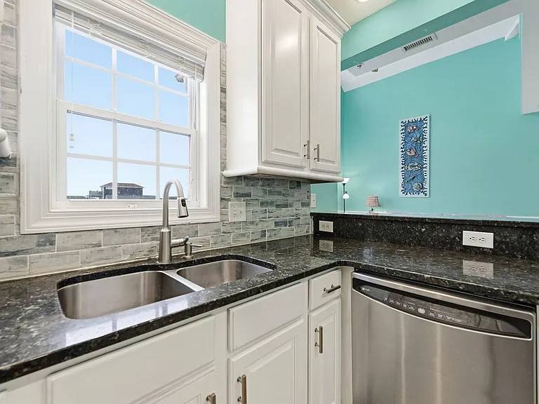 215 Summerwinds Pl — Photo 18