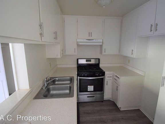 4th image of 7032 Remmet Ave #111