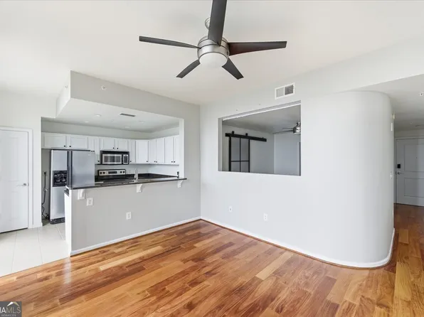 3040 Peachtree Rd NW Unit 805, Atlanta, GA 30305