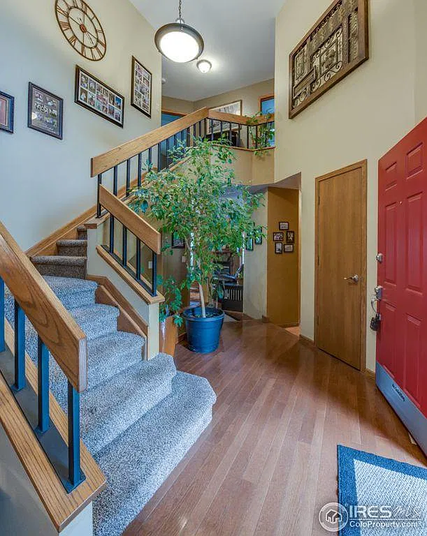 5 bed, 3.5 bath, 2810 sqft, $3,250 — Photo 1