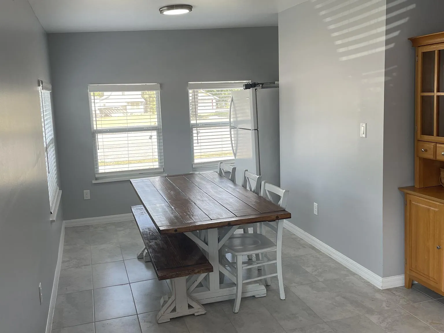 706 E Orange Ave — Photo 2