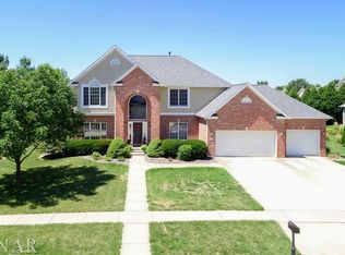 2110 Foxtail Rd, Bloomington, IL 61704