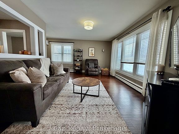 3rd image of 13 Browns Ave