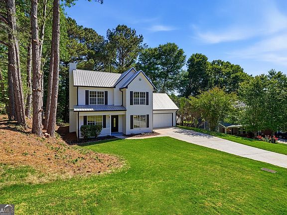 3rd image of 620 Allens Landing Dr