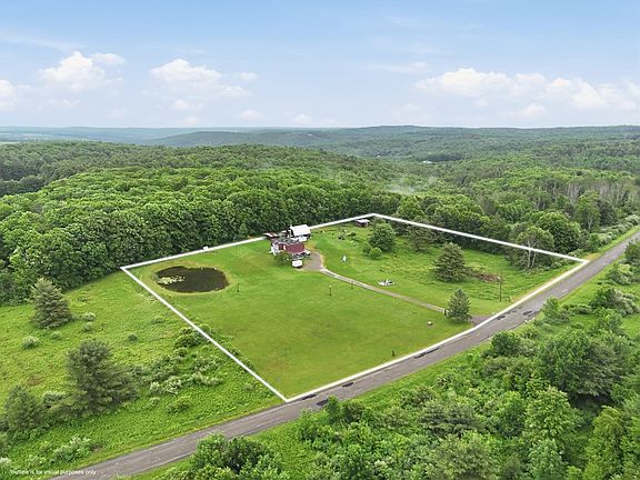 3rd image of 1928 Ridge Rd