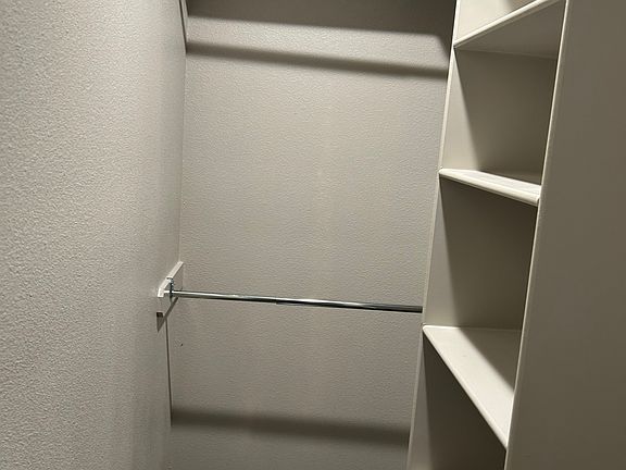 4th image of 5845 Heritage Heights Dr