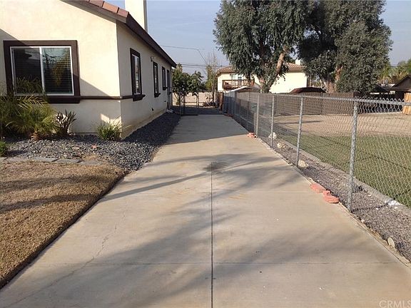 2nd image of 4242 Lugo Ave
