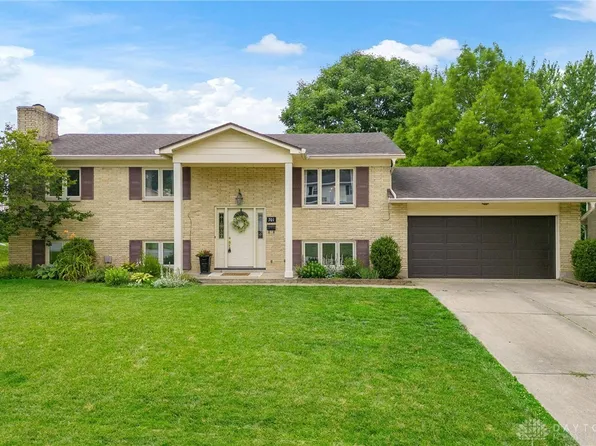 701 Silverleaf Dr, Dayton, OH 45431