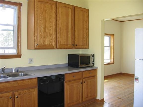5th image of 456 Longfield St