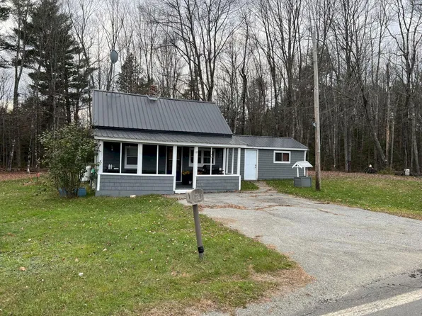 10 Harmony Road, Wellington, ME 04942