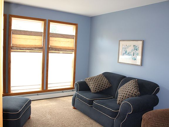 4th image of 24 Ashton Dr
