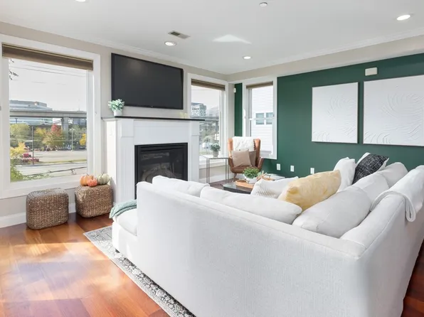 46 Washington St #2, Charlestown, MA 02129