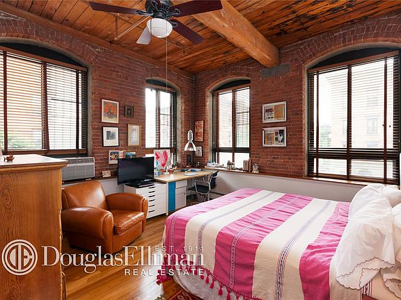 4th image of 420 12th St APT J2l