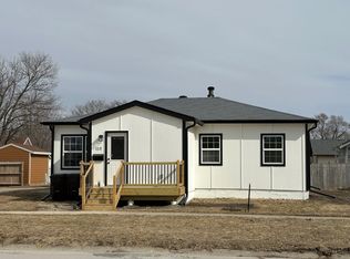 113 S 3rd St, Winterset, IA 50273