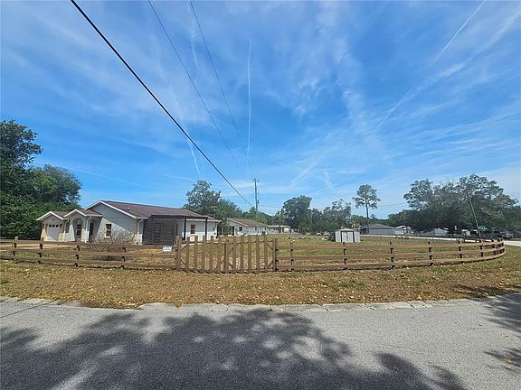 5th image of 33175 Patrice Rd