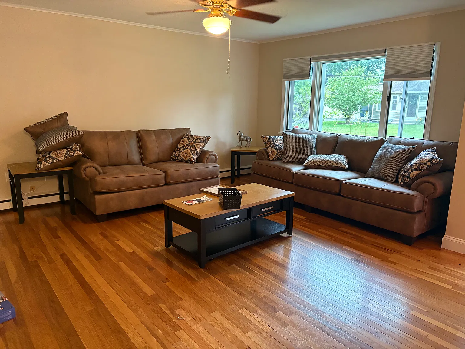 3 bed, 1409 sqft, $2,500 — Photo 2