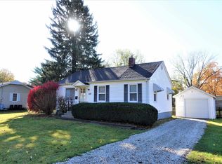 582 Yates St, Galesburg, IL 61401