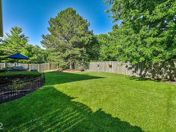 3rd image of 11224 Garrick Ct