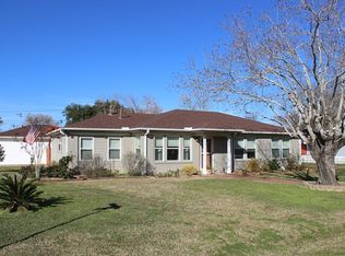 400 E Elizabeth Ave, Palacios, TX 77465