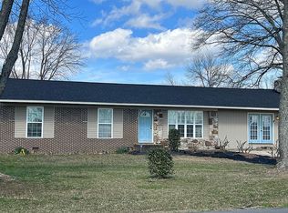 911 Nelson Rd, Albertville, AL 35950