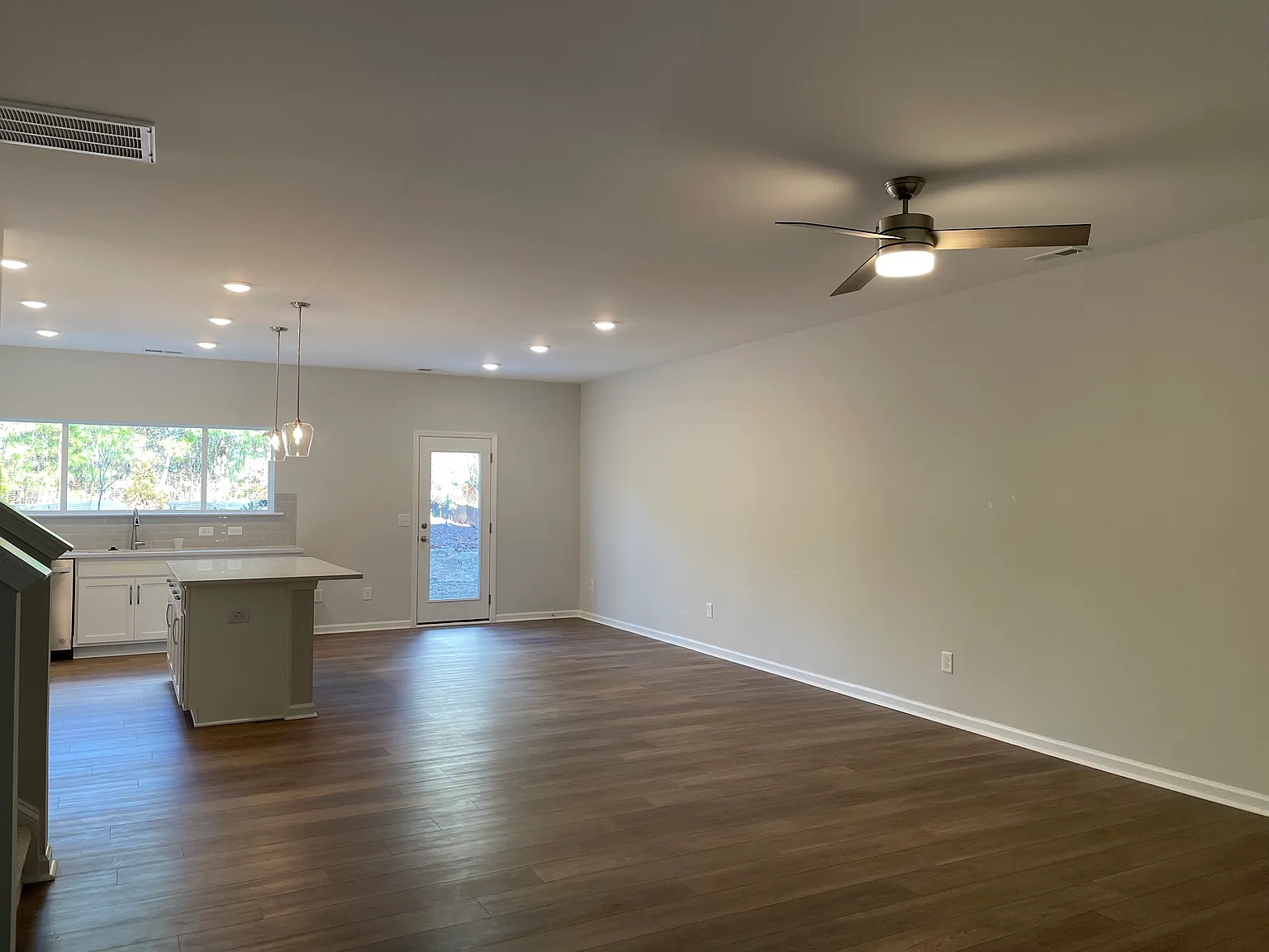 5102 Cambrey Dr — Photo 4