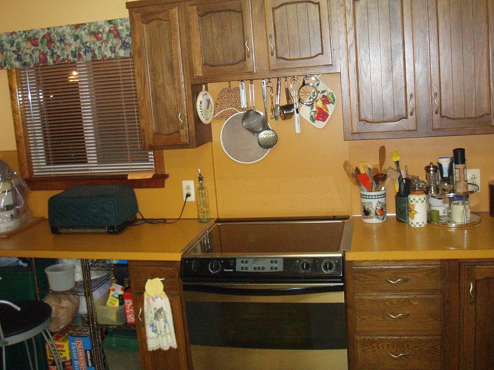 2nd image of 22 Fairview Pl